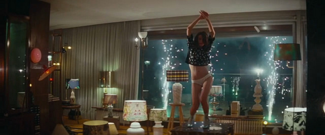 Lifestyle|NOWNESS Presents “Creme Caramel”