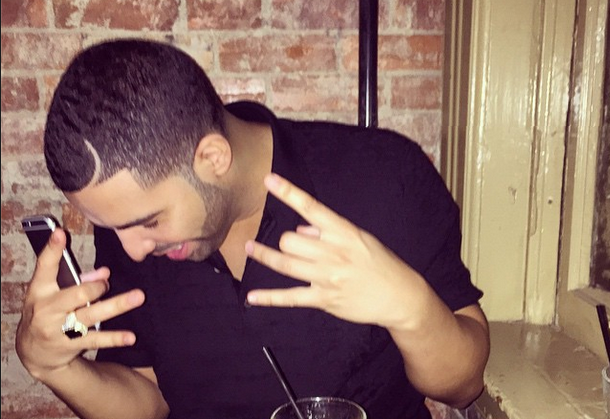 Music|Listen to “If You’re Reading This It’s Too Late” Drake’s New Album