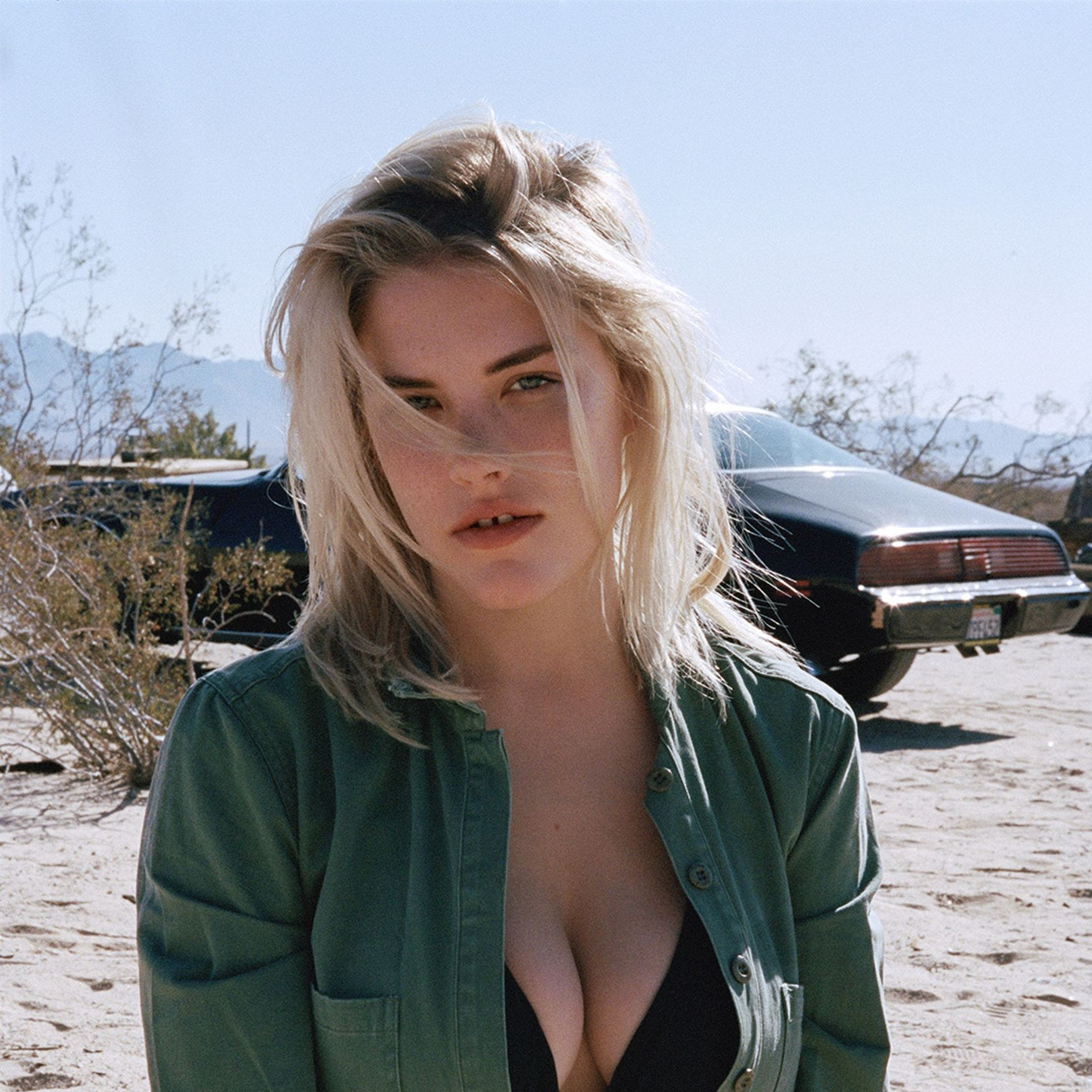 Fashion| THRILLS Shot A Sandy LookBook w/ New Denim Collection