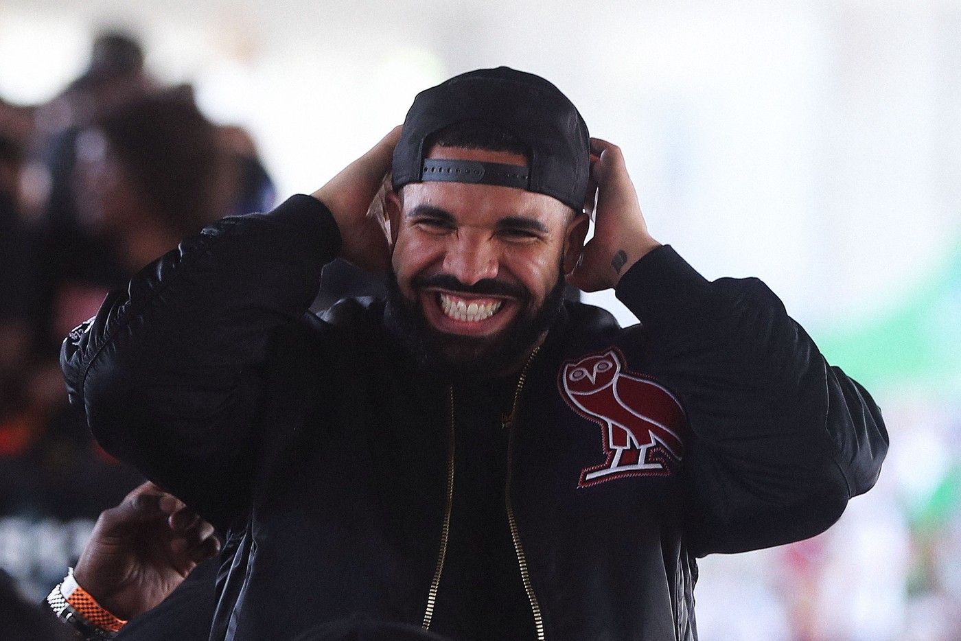 Entertainment| @Drake Unites @URLTV & @Caffeine For New Live Stream Battle Rap Venture