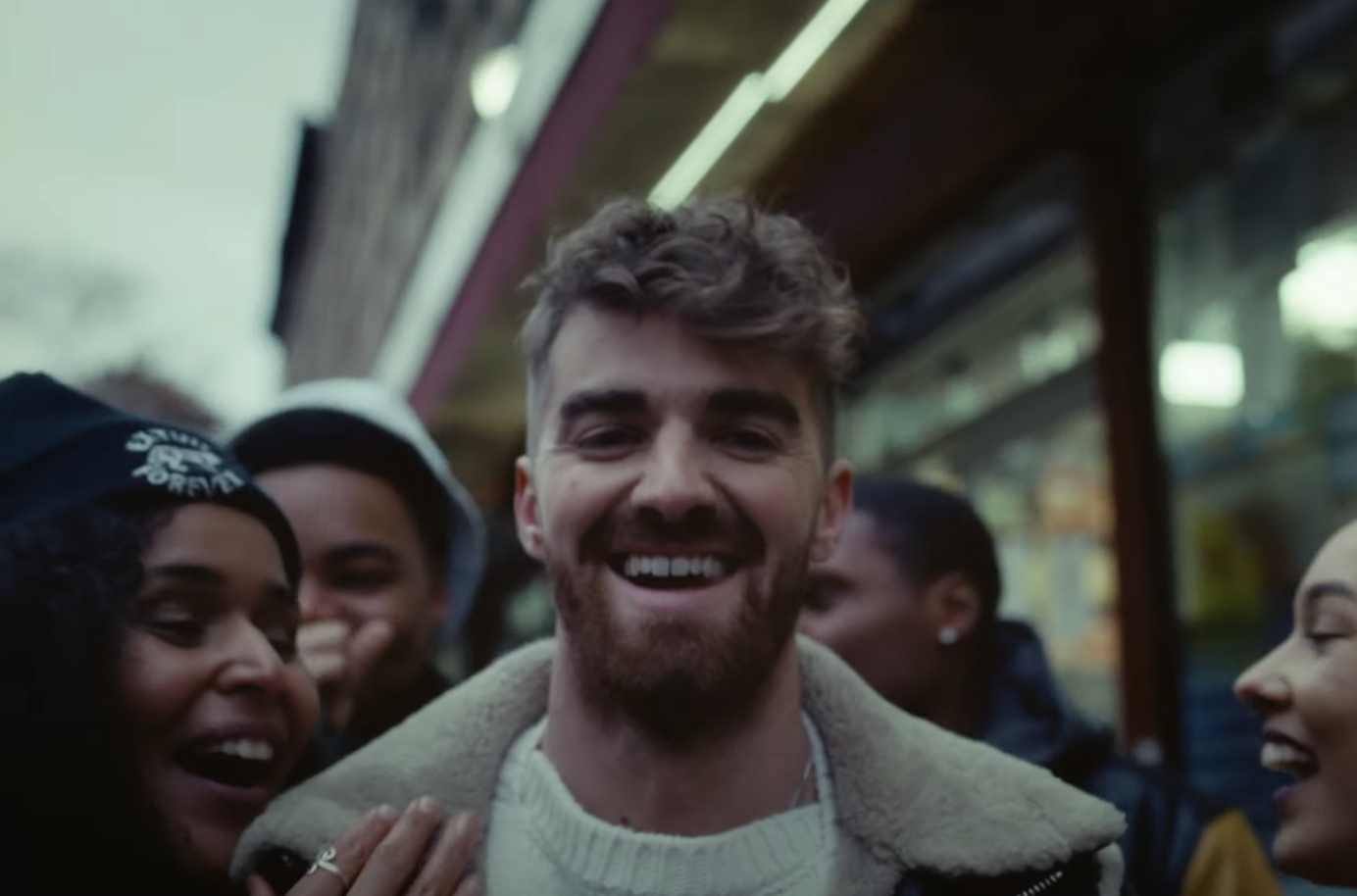 Music| @TheChainsmokers Tour The City in New Break-Up Video “Ipad”