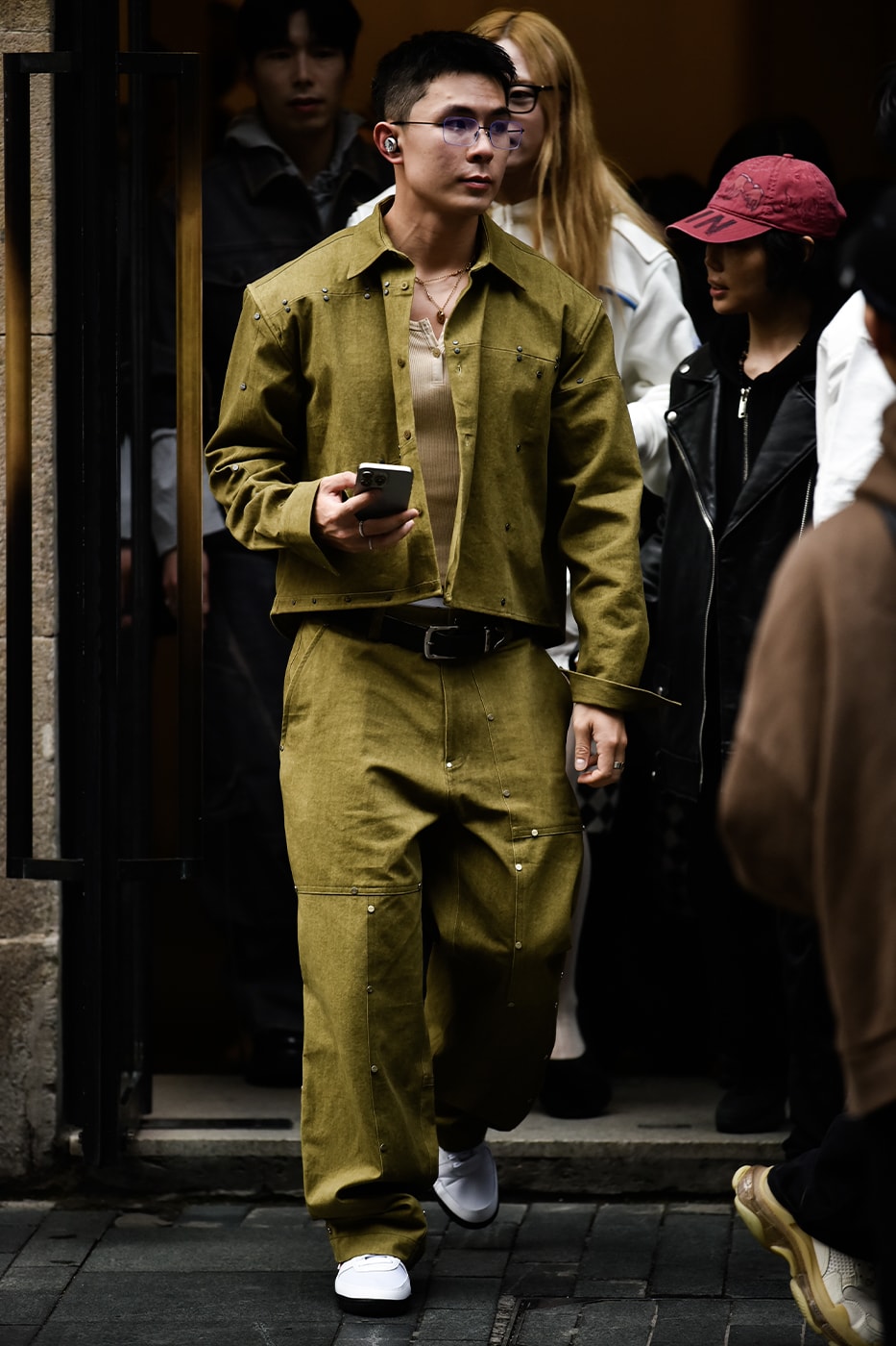 Fashion| A Look at Street Fashion from Shanghai Fashion Week Fall 2024