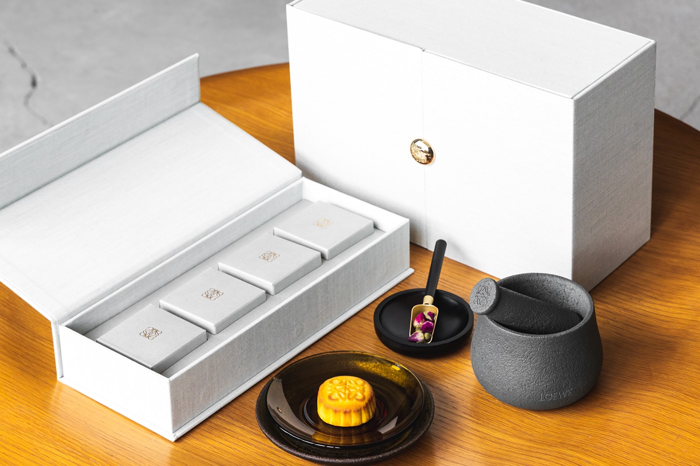 Food| Mid-Autumn Festival Presents A Collection of Luxurious Mooncakes